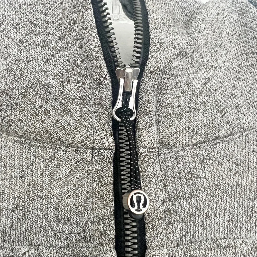 Lululemon On The Daily Hoodie Heathered Black / Heathered Dark Grey Size 4 - Picture 6 of 10